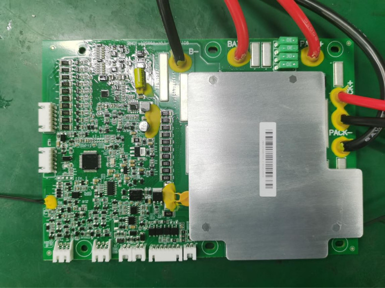 Batterie-elektronisches Bauelement-Monitor-Strom-Spannungs-Abdeckplatte-Funktion 1800mA BMS-10S66A-1300W